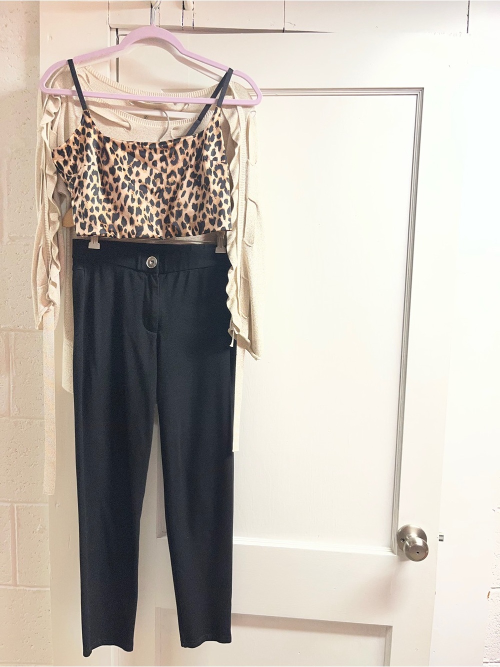 3 pc VS leopard bralette/Marella long sleeve/black pants
